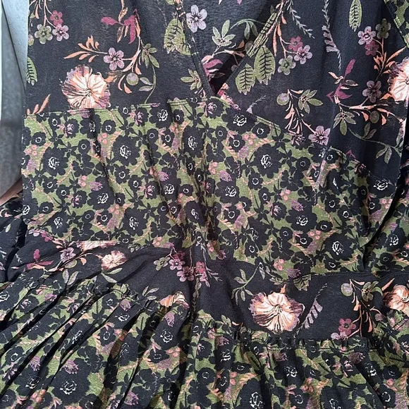 Free People | Small Floral Tunic Blouse - black pink green 100% polyester - Picture 5 of 8